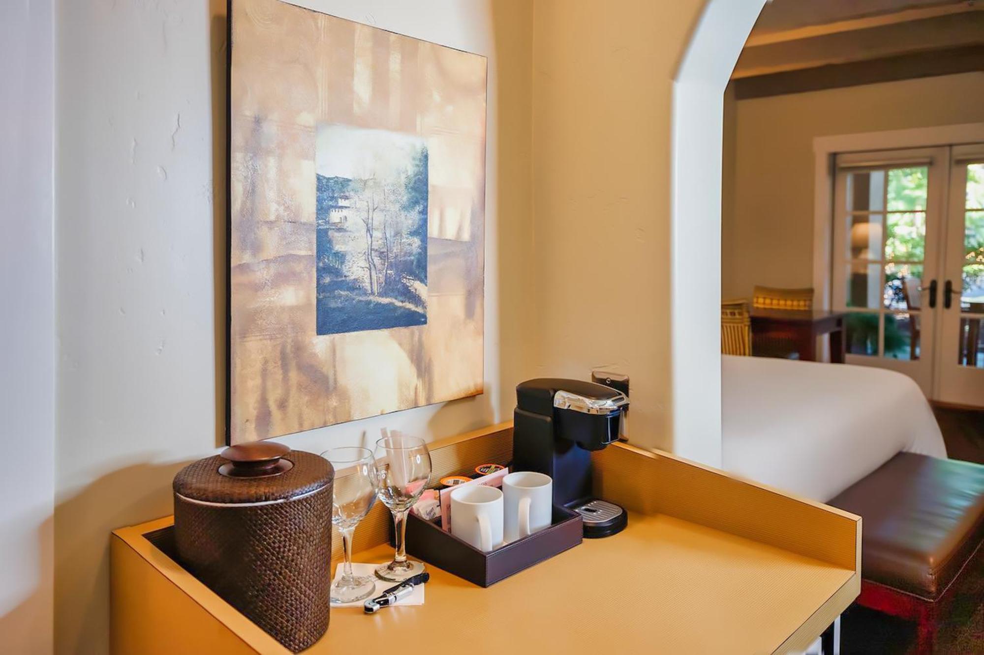 Wine & Roses Hotel Restaurant Spa โลดิ ภายนอก รูปภาพ